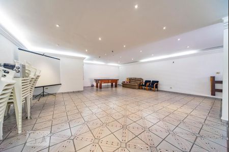 Casa à venda com 500m², 4 quartos e 4 vagas Casa à venda com 500m², 4 quartos e 4 vagasSalão de Festas