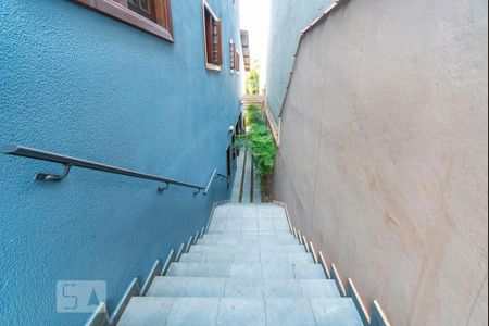 Casa à venda com 500m², 4 quartos e 4 vagas Casa à venda com 500m², 4 quartos e 4 vagasCorredor lateral