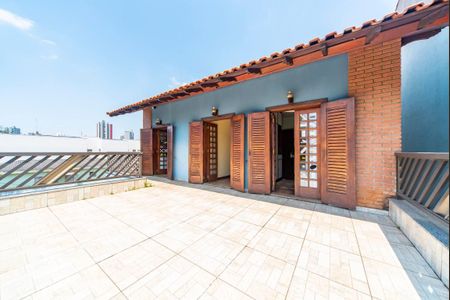 Casa à venda com 500m², 4 quartos e 4 vagas Casa à venda com 500m², 4 quartos e 4 vagasVaranda dos Quartos 1 e 2