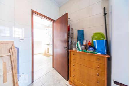 Casa à venda com 500m², 4 quartos e 4 vagas Casa à venda com 500m², 4 quartos e 4 vagasDespensa