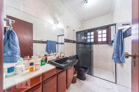 Casa à venda com 500m², 4 quartos e 4 vagas Casa à venda com 500m², 4 quartos e 4 vagasBanheiro Social