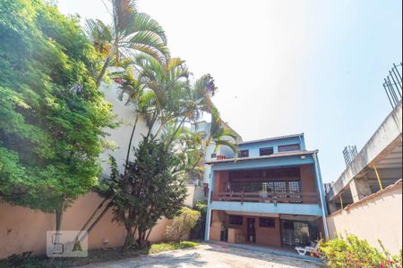 Casa à venda com 500m², 4 quartos e 4 vagas Casa à venda com 500m², 4 quartos e 4 vagasQuintal e Jardim