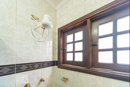 Casa à venda com 500m², 4 quartos e 4 vagas Casa à venda com 500m², 4 quartos e 4 vagasChuveiro