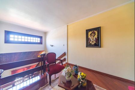 Casa à venda com 500m², 4 quartos e 4 vagas Casa à venda com 500m², 4 quartos e 4 vagasSala Intima