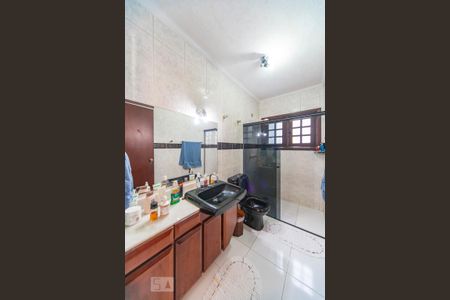 Casa à venda com 500m², 4 quartos e 4 vagas Casa à venda com 500m², 4 quartos e 4 vagasBanheiro Social