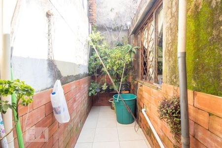 Casa à venda com 60m², 1 quarto e 2 vagas Casa à venda com 60m², 1 quarto e 2 vagasÁrea de Serviço