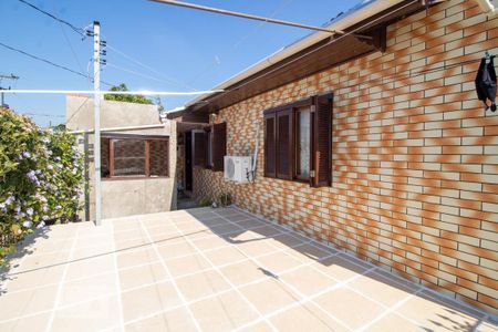 Casa à venda com 60m², 1 quarto e 2 vagas Casa à venda com 60m², 1 quarto e 2 vagasÁrea Externa