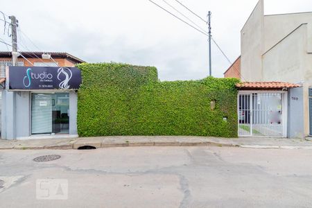 Casa à venda com 240m², 3 quartos e 2 vagasFachada