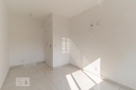 Quarto 2 de apartamento para alugar com 2 quartos, 50m² em Vila Esperança, São Paulo