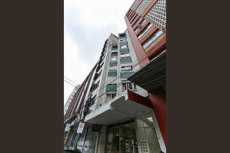 Apartamento à venda com 35m², 1 quarto e sem vaga Apartamento à venda com 35m², 1 quarto e sem vagaFachada