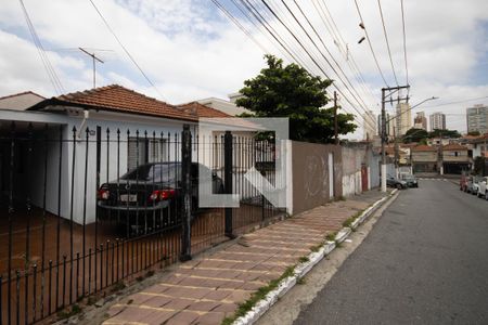 Casa para alugar com 400m², 2 quartos e 3 vagasFachada