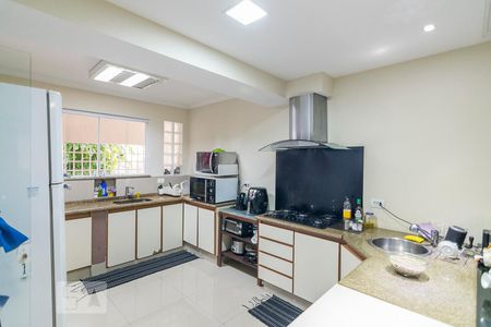 Casa à venda com 240m², 3 quartos e 3 vagasCozinha