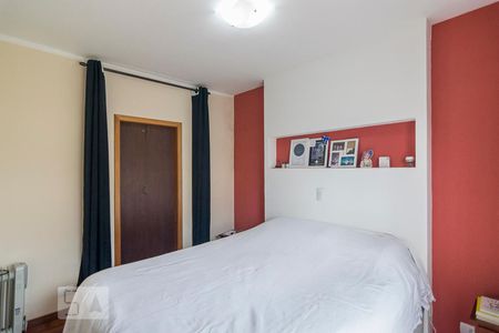 Casa à venda com 240m², 3 quartos e 3 vagasQuarto 1 Suíte