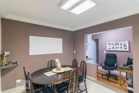 Casa à venda com 240m², 3 quartos e 3 vagasCopa