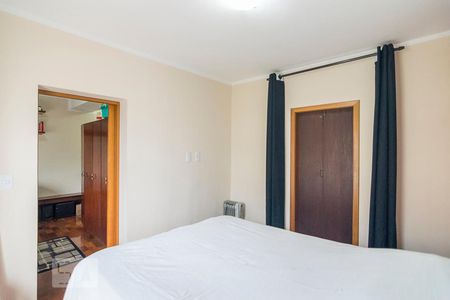 Casa à venda com 240m², 3 quartos e 3 vagasQuarto 1 Suíte