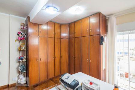 Casa à venda com 240m², 3 quartos e 3 vagasQuarto 2 Suíte