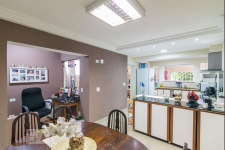 Casa à venda com 240m², 3 quartos e 3 vagasCopa