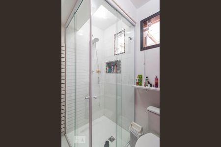 Casa à venda com 240m², 3 quartos e 3 vagasBanheiro