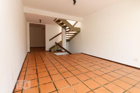 Sala 1 de casa para alugar com 4 quartos, 200m² em Vila Madalena, São Paulo