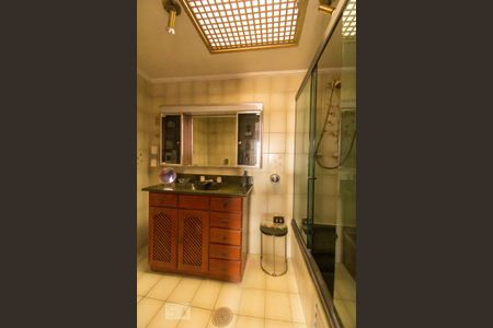 Casa à venda com 280m², 4 quartos e 5 vagasBanheiro Quarto 3 - Suíte