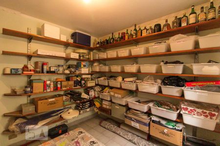 Casa à venda com 280m², 4 quartos e 5 vagasQuarto de Serviço