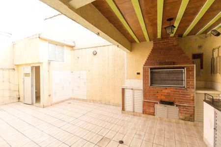 Casa à venda com 280m², 4 quartos e 5 vagasChurrasqueira