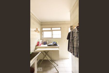 Casa à venda com 280m², 4 quartos e 5 vagasÁrea de Serviço