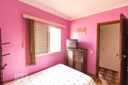 Casa à venda com 280m², 4 quartos e 5 vagasQuarto 2