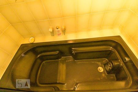 Casa à venda com 280m², 4 quartos e 5 vagasBanheiro Quarto 3 - Suíte