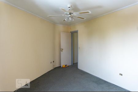 Casa à venda com 450m², 4 quartos e 4 vagas Casa à venda com 450m², 4 quartos e 4 vagasQuarto