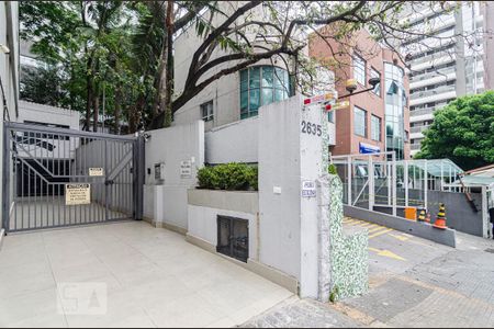 Apartamento à venda com 120m², 2 quartos e sem vaga Apartamento à venda com 120m², 2 quartos e sem vagaEntrada