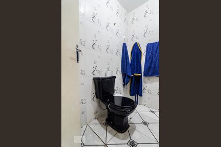 Apartamento à venda com 120m², 2 quartos e sem vaga Apartamento à venda com 120m², 2 quartos e sem vagaBanheiro