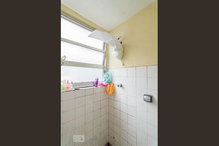 Apartamento à venda com 120m², 2 quartos e sem vaga Apartamento à venda com 120m², 2 quartos e sem vagaBanheiro de serviço