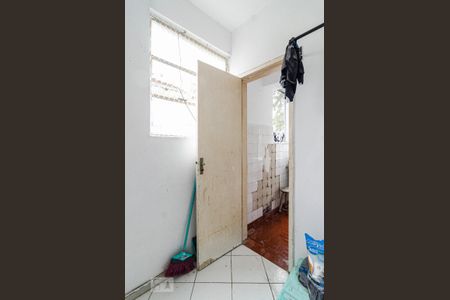 Apartamento à venda com 120m², 2 quartos e sem vaga Apartamento à venda com 120m², 2 quartos e sem vagaQuarto de serviço