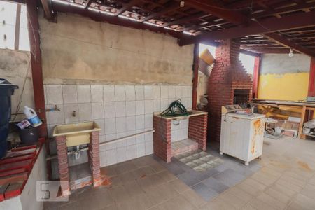 Casa à venda com 120m², 3 quartos e 2 vagas Casa à venda com 120m², 3 quartos e 2 vagasÁrea de Serviço