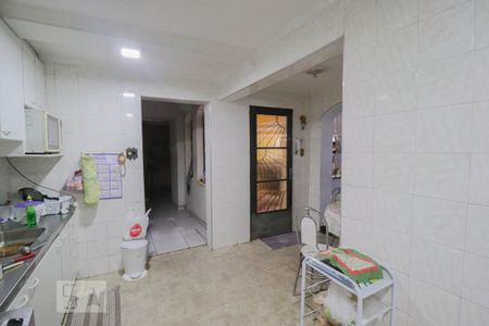 Casa à venda com 120m², 3 quartos e 2 vagas Casa à venda com 120m², 3 quartos e 2 vagasCozinha