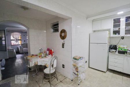 Casa à venda com 120m², 3 quartos e 2 vagas Casa à venda com 120m², 3 quartos e 2 vagasCozinha