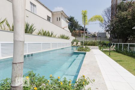 Studio para alugar com 35m², 1 quarto e 1 vaga Studio para alugar com 35m², 1 quarto e 1 vagaÁrea comum - Piscina