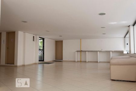 Apartamento à venda com 37m², 1 quarto e 1 vaga Apartamento à venda com 37m², 1 quarto e 1 vagaÁrea comum - Salão de festas