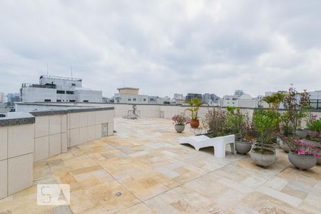 Apartamento à venda com 37m², 1 quarto e 1 vaga Apartamento à venda com 37m², 1 quarto e 1 vagaÁrea comum - Piscina