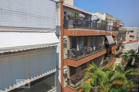 Apartamento à venda com 390m², 4 quartos e 3 vagas Apartamento à venda com 390m², 4 quartos e 3 vagasVista do Quarto 2