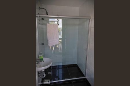 Apartamento à venda com 390m², 4 quartos e 3 vagas Apartamento à venda com 390m², 4 quartos e 3 vagasBanheiro da Área de lazer