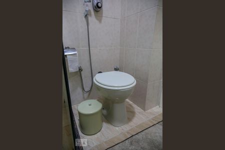 Apartamento à venda com 390m², 4 quartos e 3 vagas Apartamento à venda com 390m², 4 quartos e 3 vagasBanheiro social