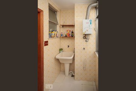 Apartamento à venda com 61m², 2 quartos e 1 vagaÁrea de Serviço