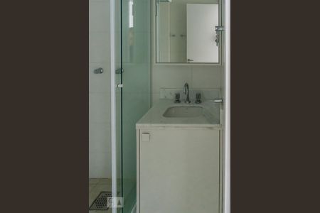 Apartamento à venda com 67m², 2 quartos e 1 vaga Apartamento à venda com 67m², 2 quartos e 1 vagaBanheiro