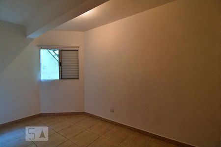 Quarto de casa para alugar com 1 quarto, 40m² em Vila Franca, São Paulo