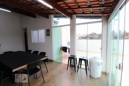 Apartamento à venda com 160m², 2 quartos e 2 vagasCobertura