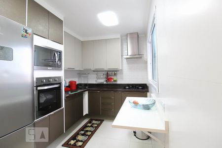 Apartamento à venda com 160m², 2 quartos e 2 vagasCozinha