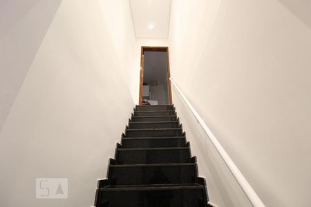 Apartamento à venda com 160m², 2 quartos e 2 vagasEscada