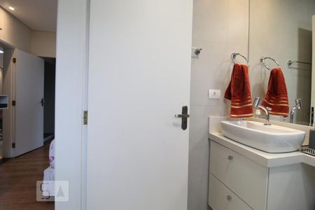 Apartamento à venda com 160m², 2 quartos e 2 vagasBanheiro suíte 2